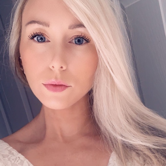 Meet your Posher, Victoria - Picture 1 of 1